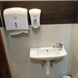 Bake Away Desszertbár, Cegléd - Mosdó