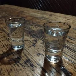 Bakegér Borozó Budapest - Étel/ital