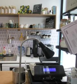 Bakka Kávézó és Mentes falatozó