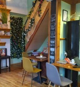 BaKudapa Indonéz Kávézó