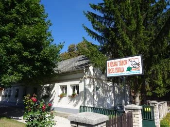 Balatonberényi Ifjúsági Tábor és Erdei Iskola Balatonberény