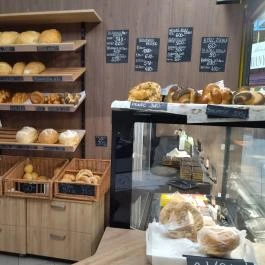 Balázs Sütöde - Lehel Csarnok Budapest - Étel/ital