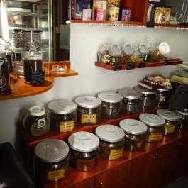 Balzac Cafe Budapest - Étel/ital