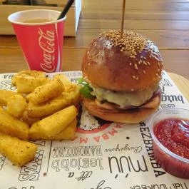 Bamba Marha Burger Oktogon Budapest - Étel/ital