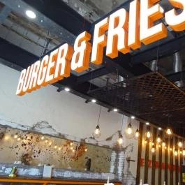 Bamba Marha Burger - Deák Ferenc tér Budapest - Belső