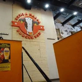 Bamba Marha Burger - Deák Ferenc tér Budapest - Belső