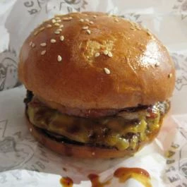 Bamba Marha Burger - Westend Budapest - Étel/ital