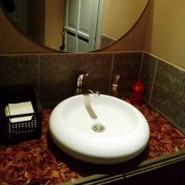 Bank3 Palacsinta Bár, Budapest - Mosdó