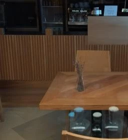 Barátok Kávézó & Teázó