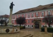 Barátság kútja Vác