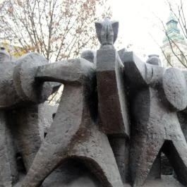 Barbárok harca a rómaiakkal Budapest - Egyéb