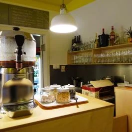 Barber's Wife Budapest - Belső