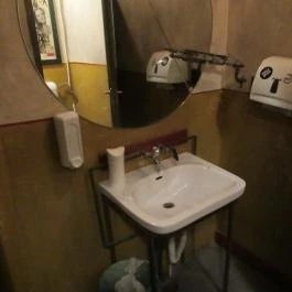 BárKA Borbár Budapest - Mosdó