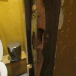 BárKA Borbár Budapest - Belső