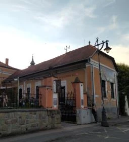 Barlang Klub & Terasz