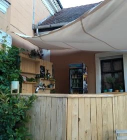 Barlang Klub & Terasz