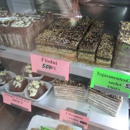 Baross Cukrászda Budapest - Étel/ital