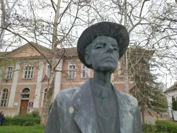 Bartók Béla szobor Makó