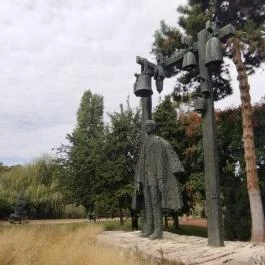 Bartók Béla szobra Budapest - Egyéb