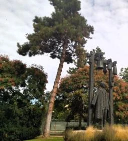 Bartók Béla szobra