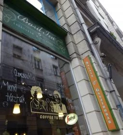 Basil Ica Salátabár & Palacsintázó