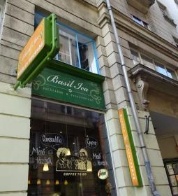 Basil Ica Salátabár & Palacsintázó