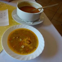 Bavaria Étterem , Abda - Étel/ital