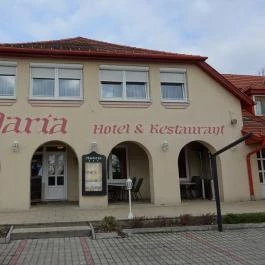 Bavaria Hotel Abda - Külső kép