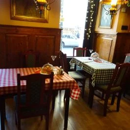 Bazilika Kávéház & Étterem, Budapest - Belső