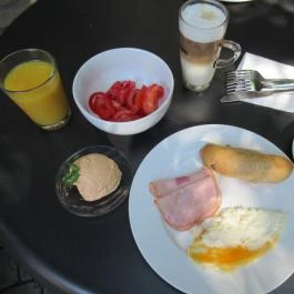 Bazilika alatti Panzió, Esztergom - Vendéglátás