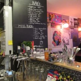 Beat On The Brat Vinyl & Bar, Budapest - Egyéb