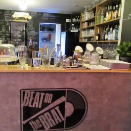Beat On The Brat Vinyl & Bar, Budapest - Egyéb