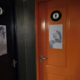 Beat On The Brat Vinyl & Bar, Budapest - Egyéb