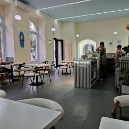 Begi Coffee & Cake Budapest - Belső