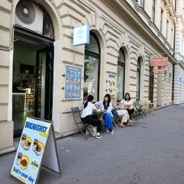 Begi Coffee & Cake Budapest - Külső kép