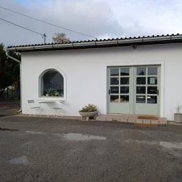 Béke Pékség és Bisztró, Kismaros - Külső kép