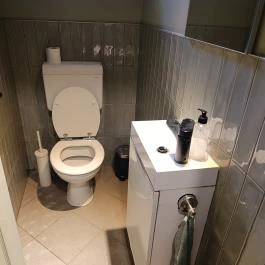 Béke Pékség és Bisztró, Kismaros - Mosdó