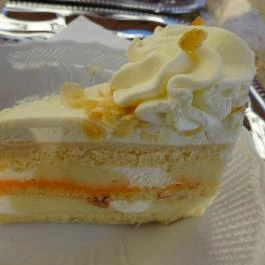 Békebeli Cukrászda, Cegléd - Étel/ital