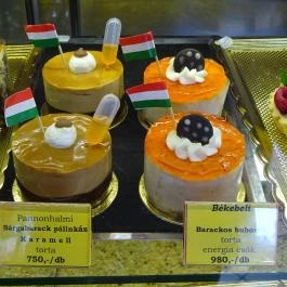 Békebeli Cukrászda, Cegléd - Étel/ital