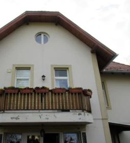 Békeidők Cukrászdája