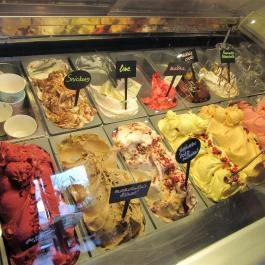 Békeidők Cukrászdája Budapest - Étel/ital