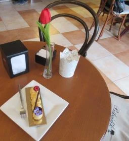 Békeidők Cukrászdája