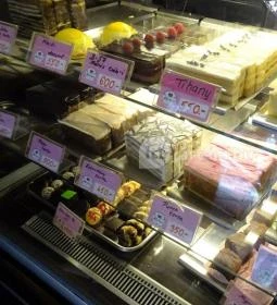 Béla Bácsi Cukrászdája