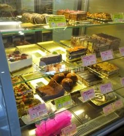 Béla Bácsi Cukrászdája