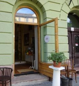 BÉLA - Bár, Étterem, Lakás, Arborétum