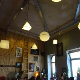 BÉLA - Bár, Étterem, Lakás, Arborétum Budapest - Belső