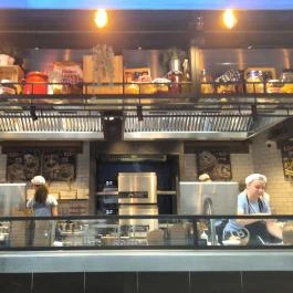 Bellozzo - Allee Budapest - Belső