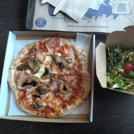 Bellozzo - Allee Budapest - Étel/ital