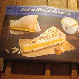 Bellozzo - Oktogon Budapest - Étel/ital