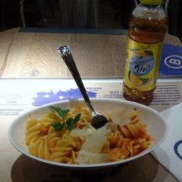 Bellozzo - Oktogon Budapest - Étel/ital